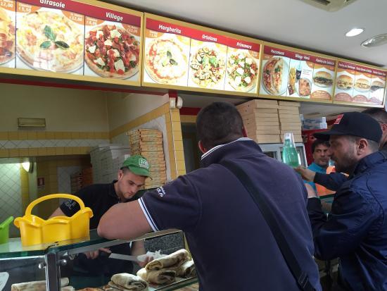 Pizza Village