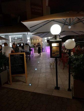 Bar Ausonia